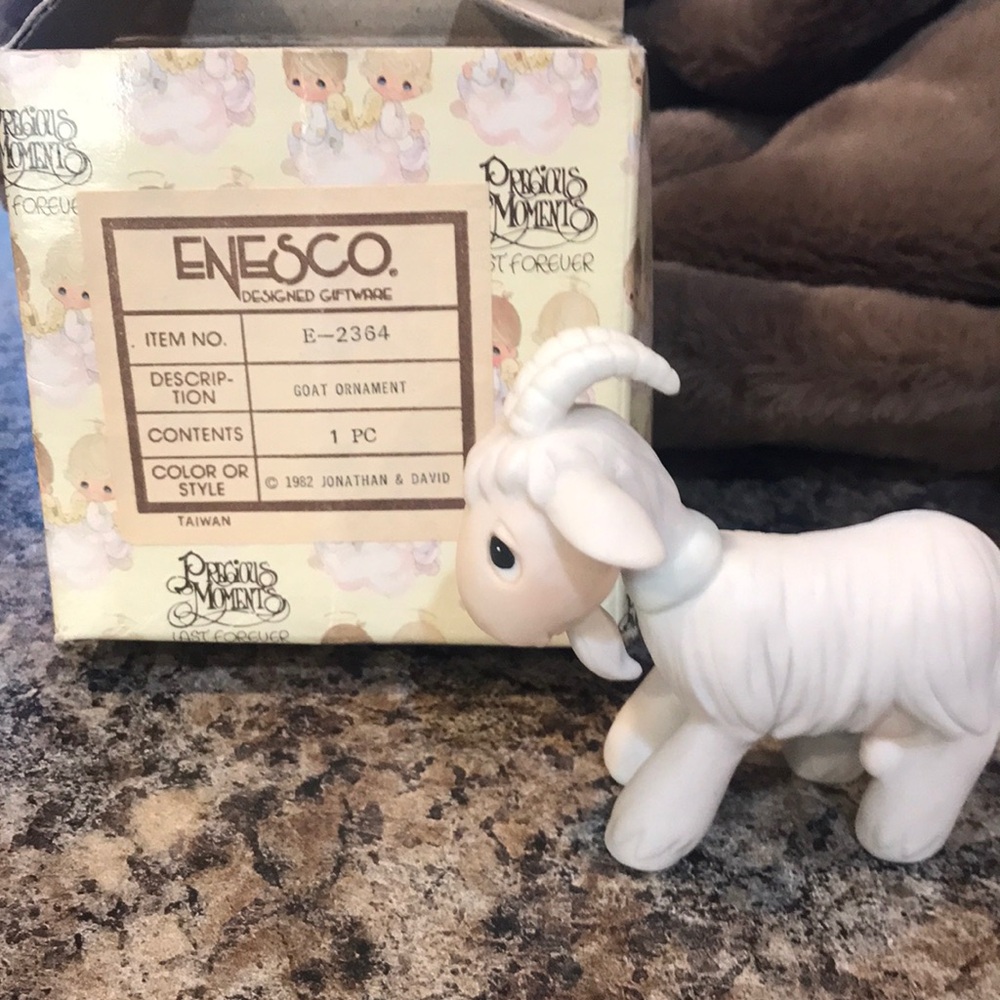 Precious moments got figurine.